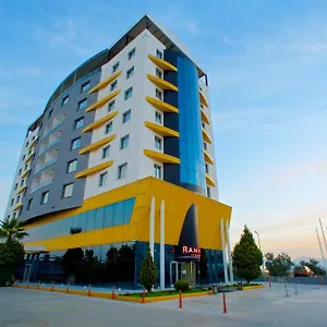 Hotel Ramada By Wyndham