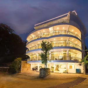 Otel Sandriana View